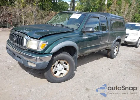 2001 Toyota Tacoma z USA, uszkodzony, nr VIN 5TEWM72NX1Z851613